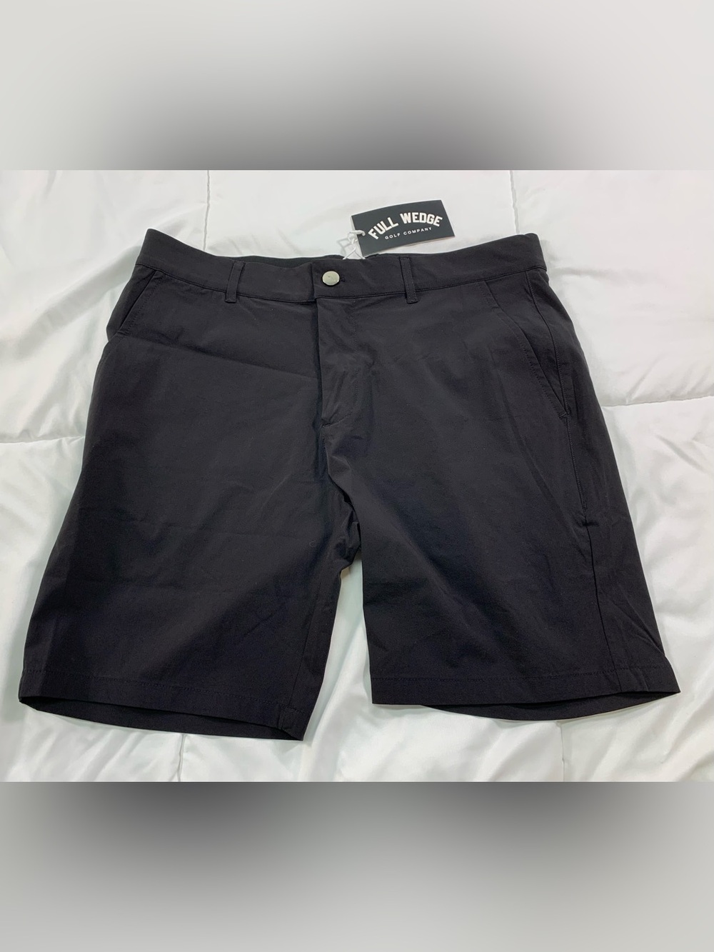 New full wedge golf shorts size 32